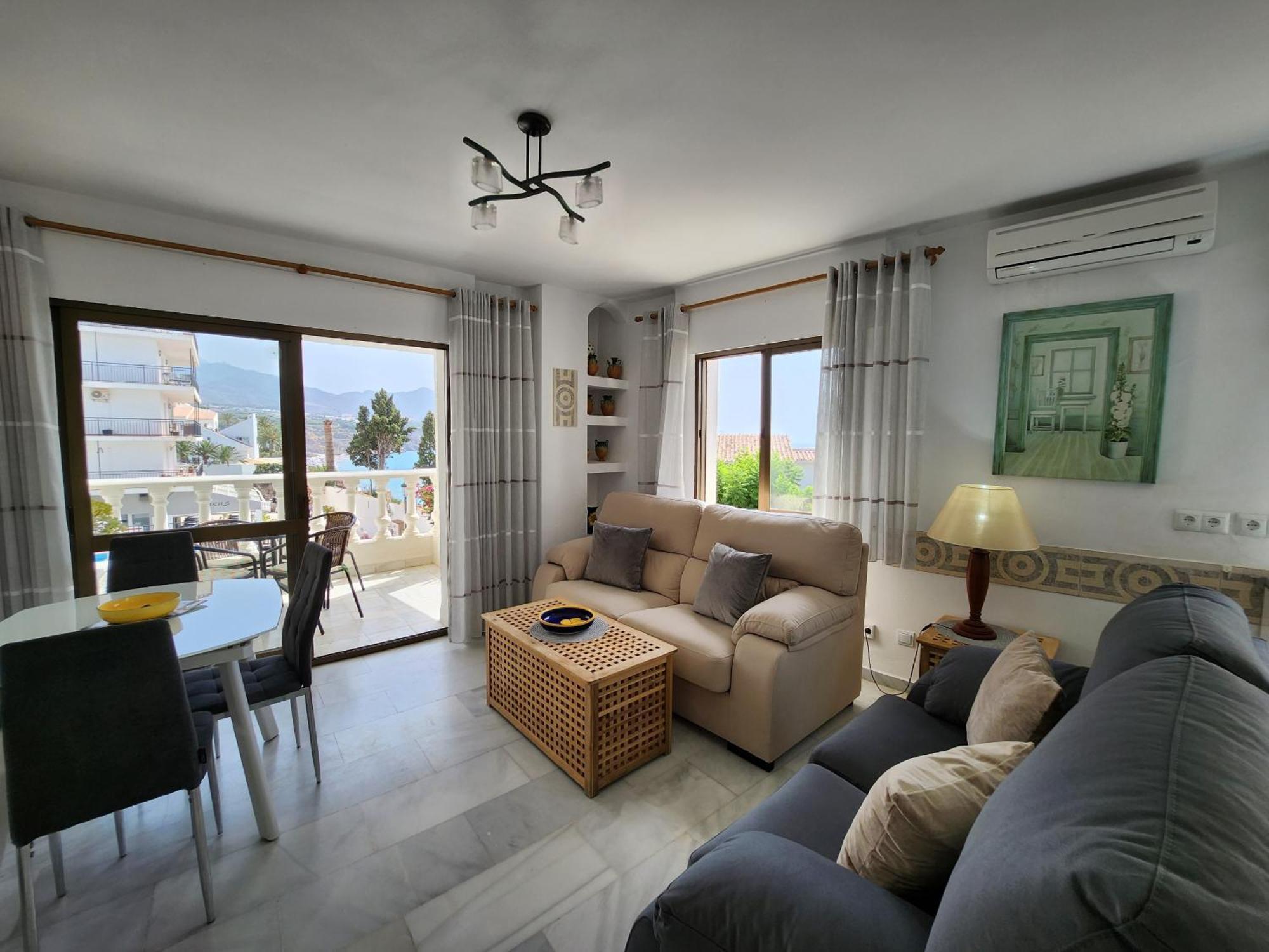 Carabeo 99 - Sleeps 4 Apartment *