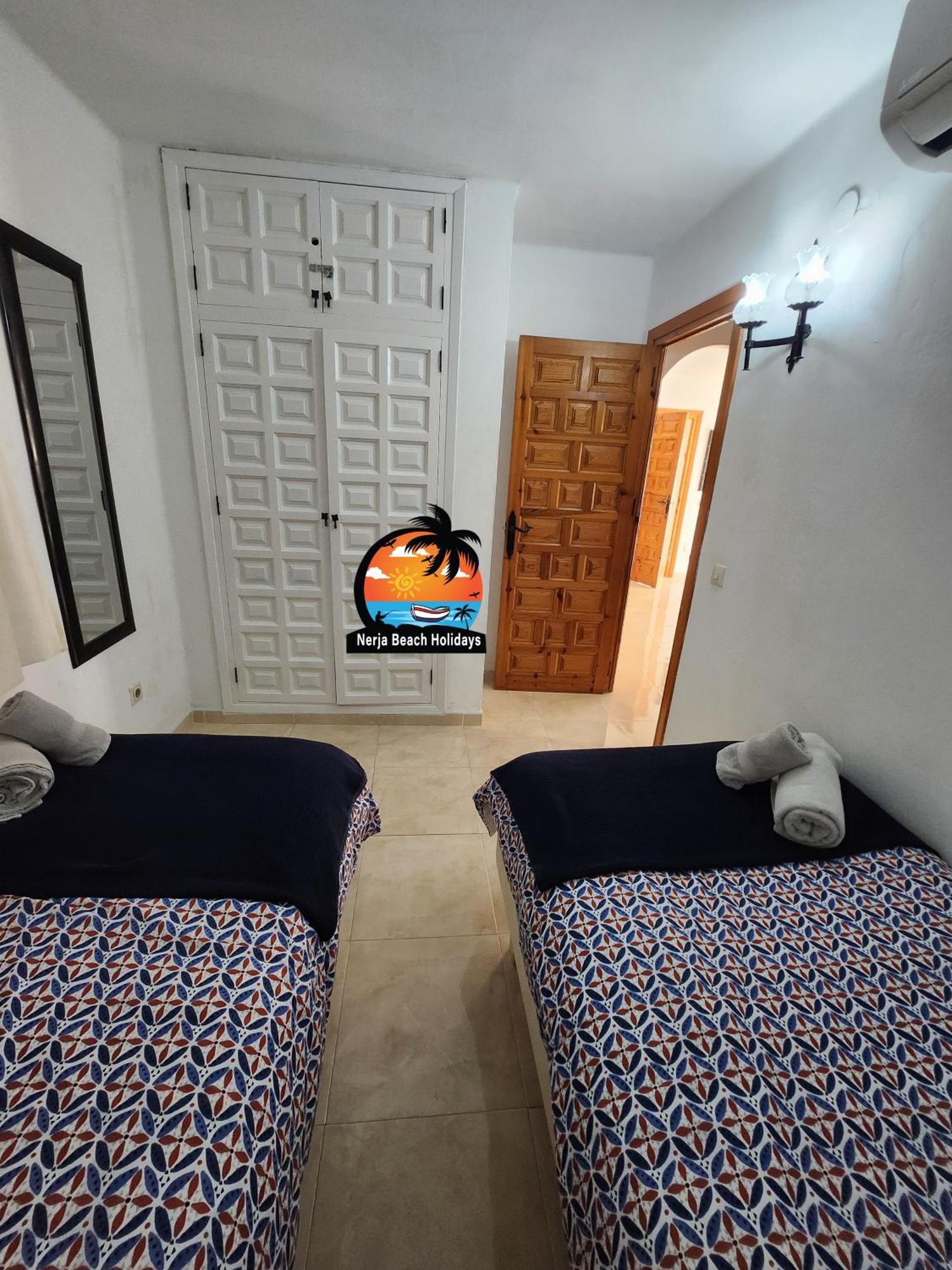Apartment Spacious 2 Bed, 2 Bath In Capistrano Playa, Nerja