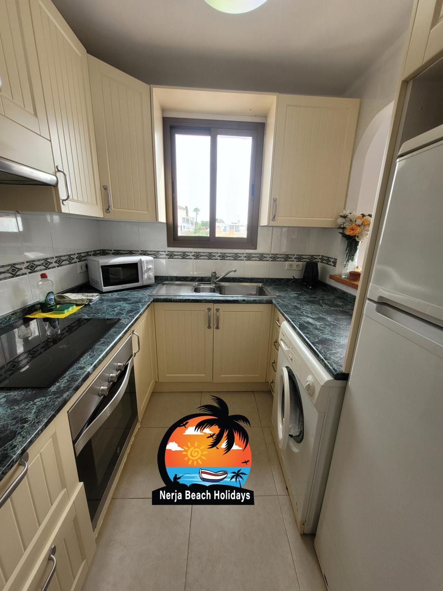 Spacious 2 Bed, 2 Bath In Capistrano Playa, * Nerja