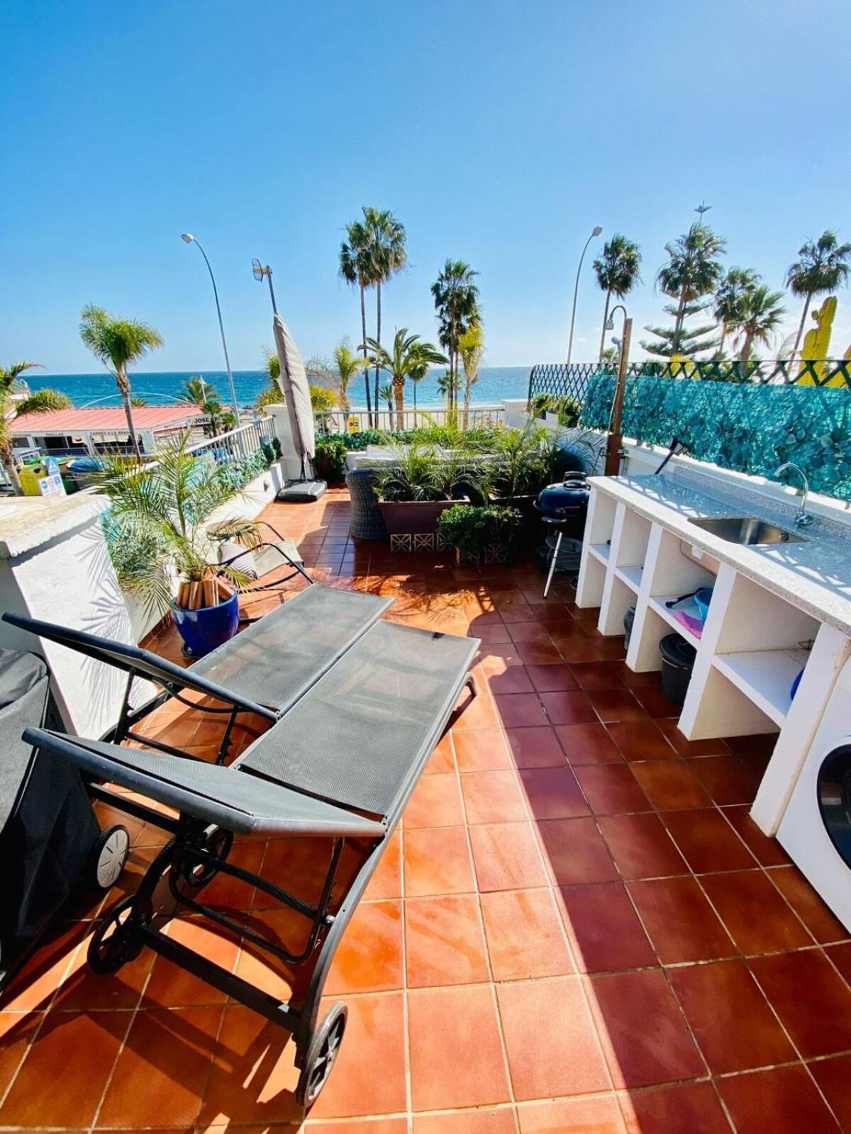 En Primera Linea De Playa Apartamento *