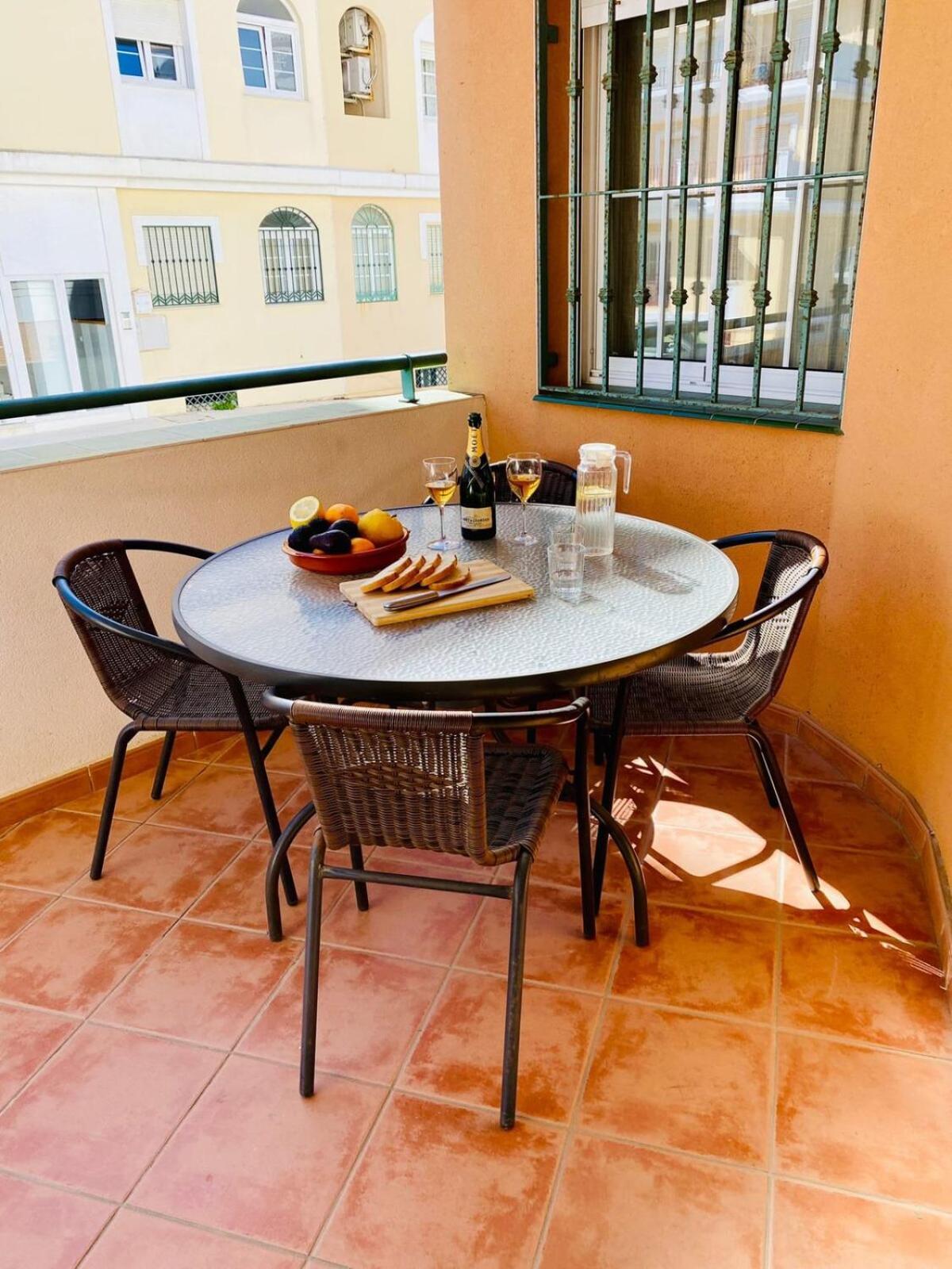 Apartment Precioso Con Parking En La Playa De Burriana Nerja