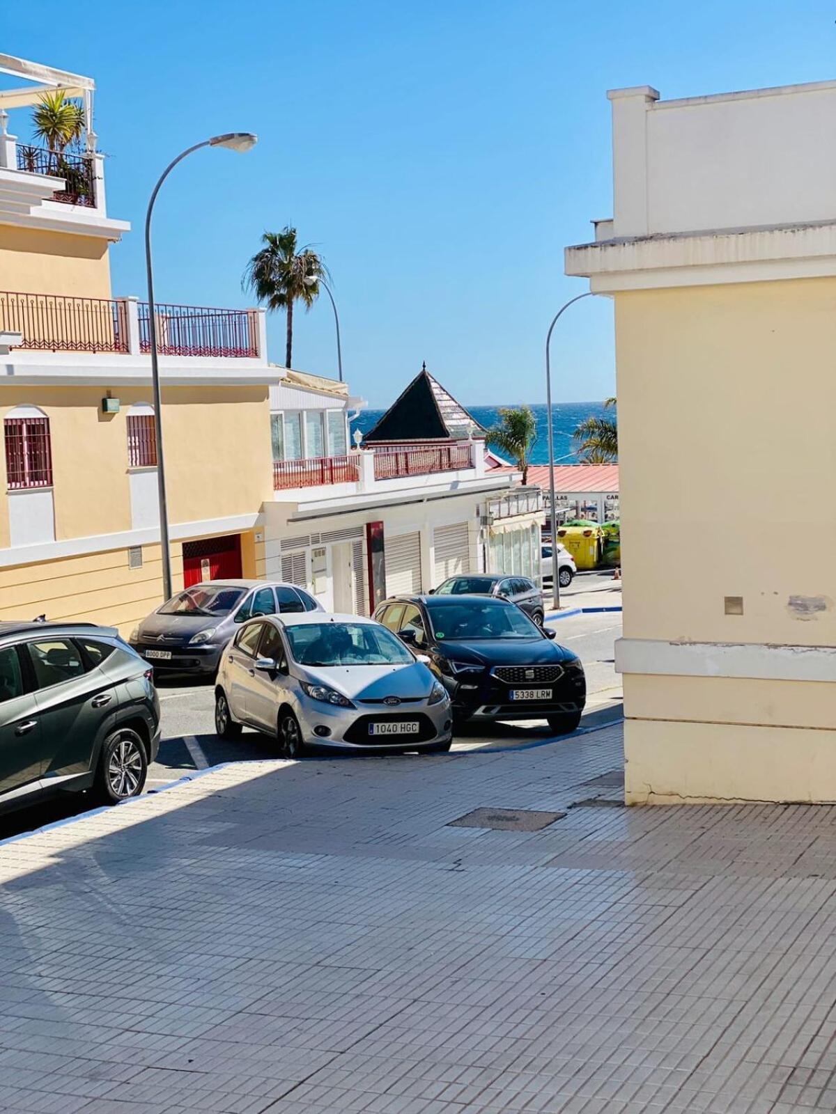 Precioso Con Parking En La Playa De Burriana Appartement Nerja