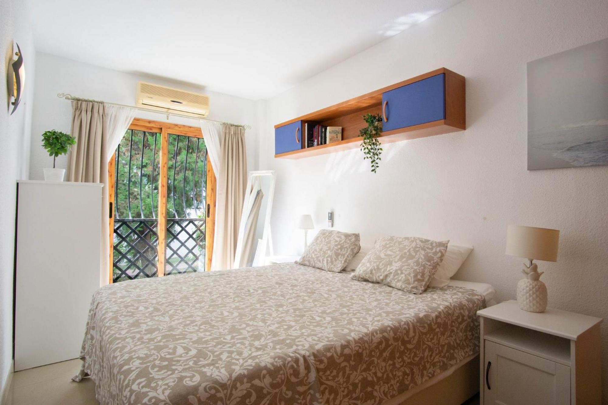 Little Lola, Carabeo Apartment *