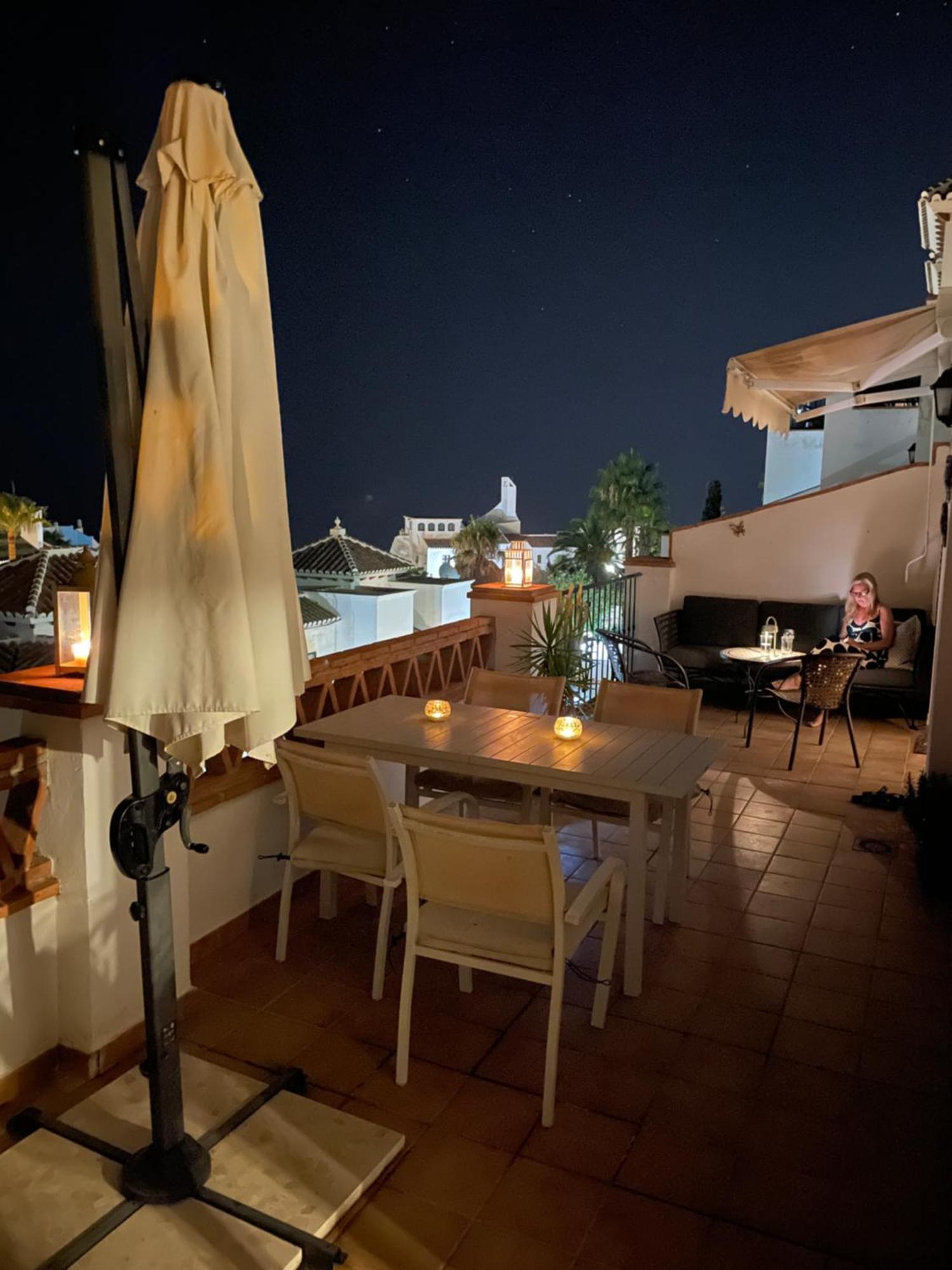 Burriana Beach, Pool, Big Terrace, Superb Seaviews Apartamento Nerja