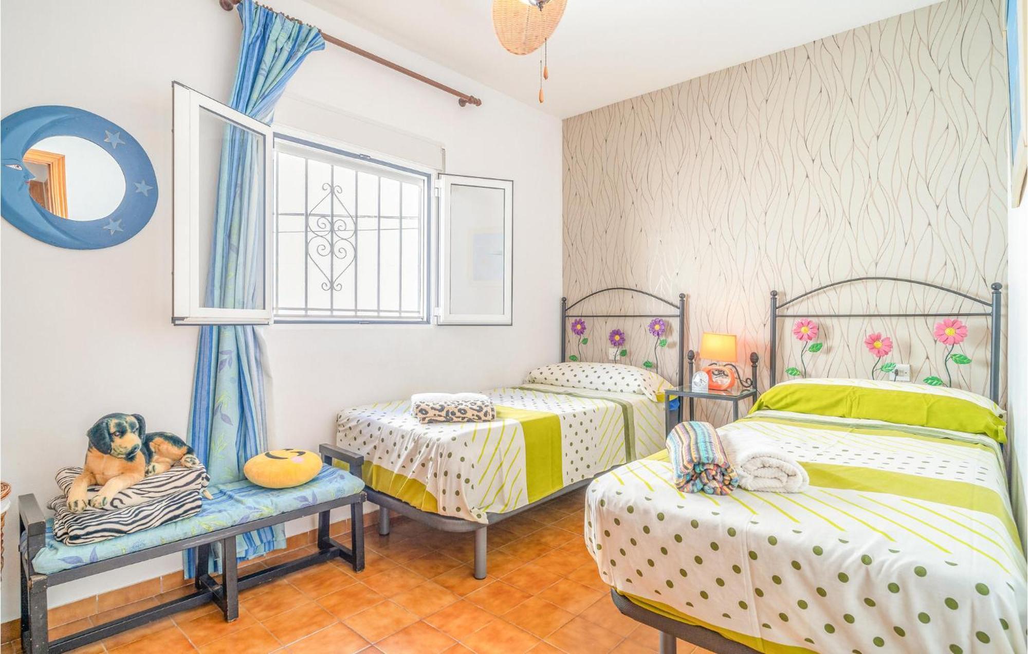 Beautiful In With Kitchenette * Nerja