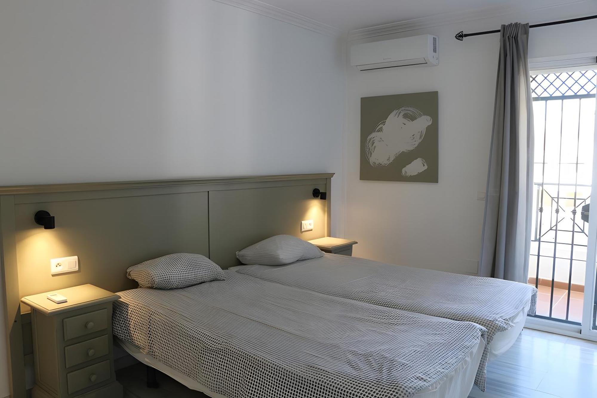 9 Pers In Burriana Villa *