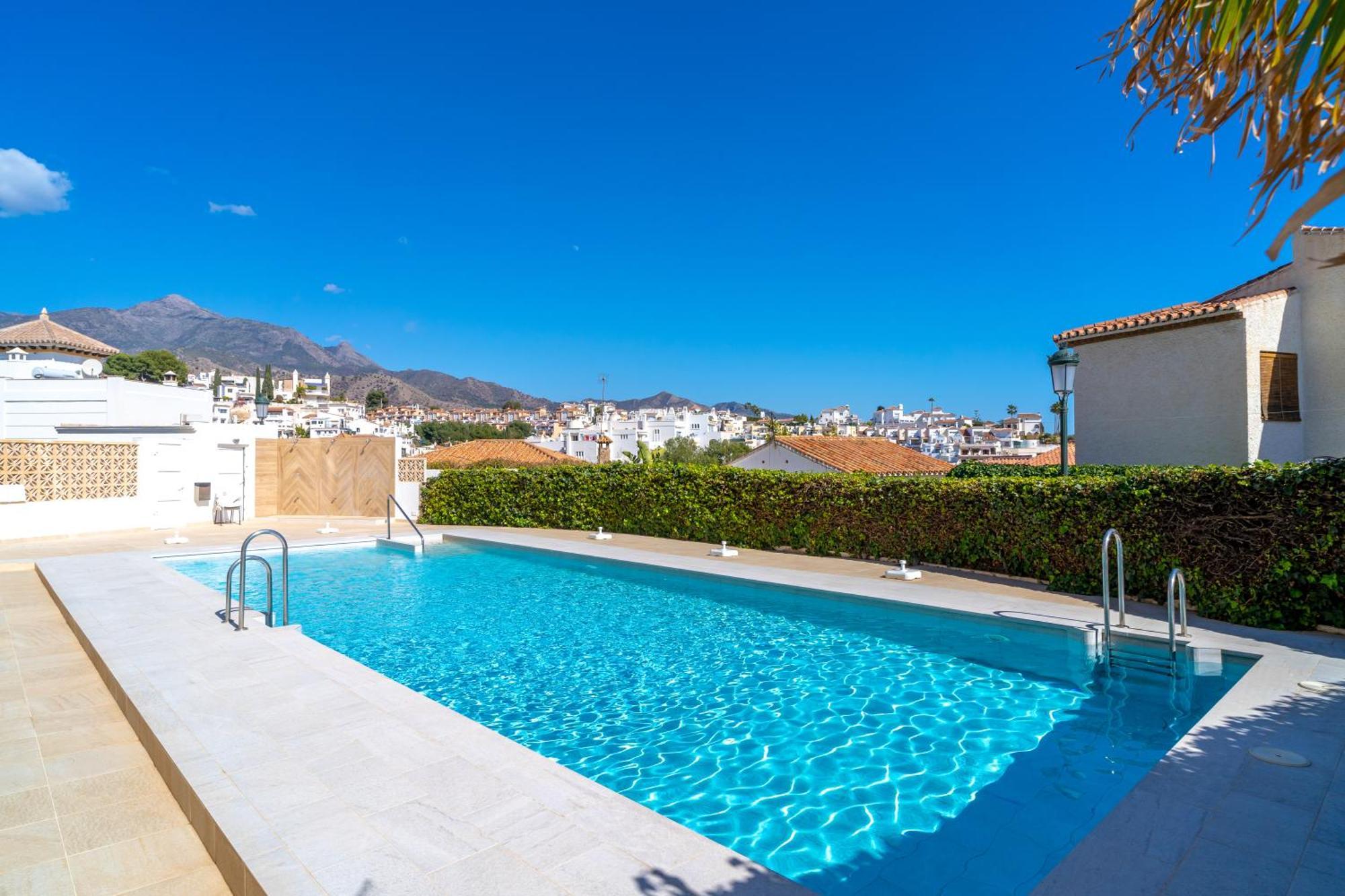 Miami 44 Seaview Casasol Nerja