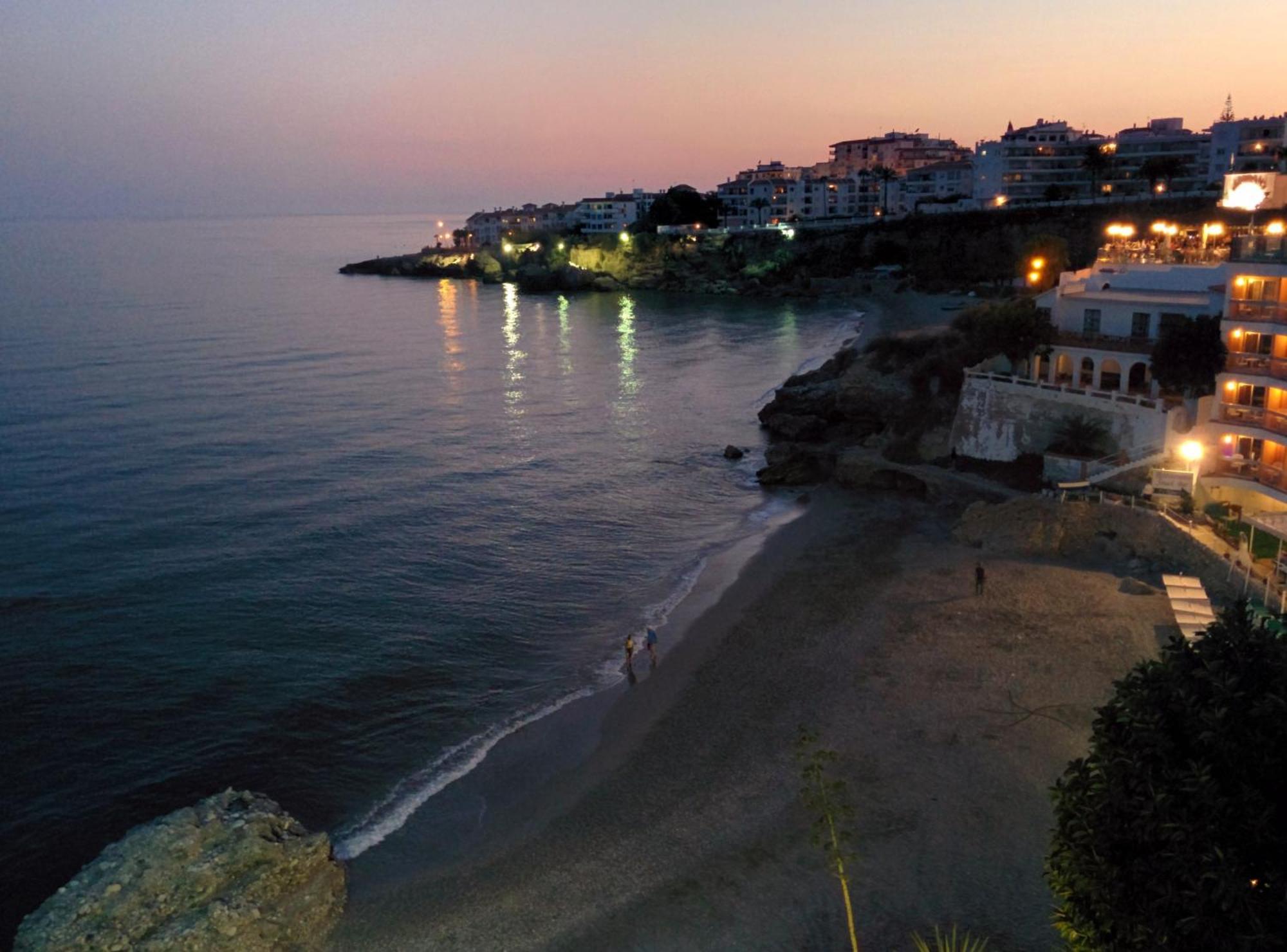 Apartment In Mit Terrasse Nerja