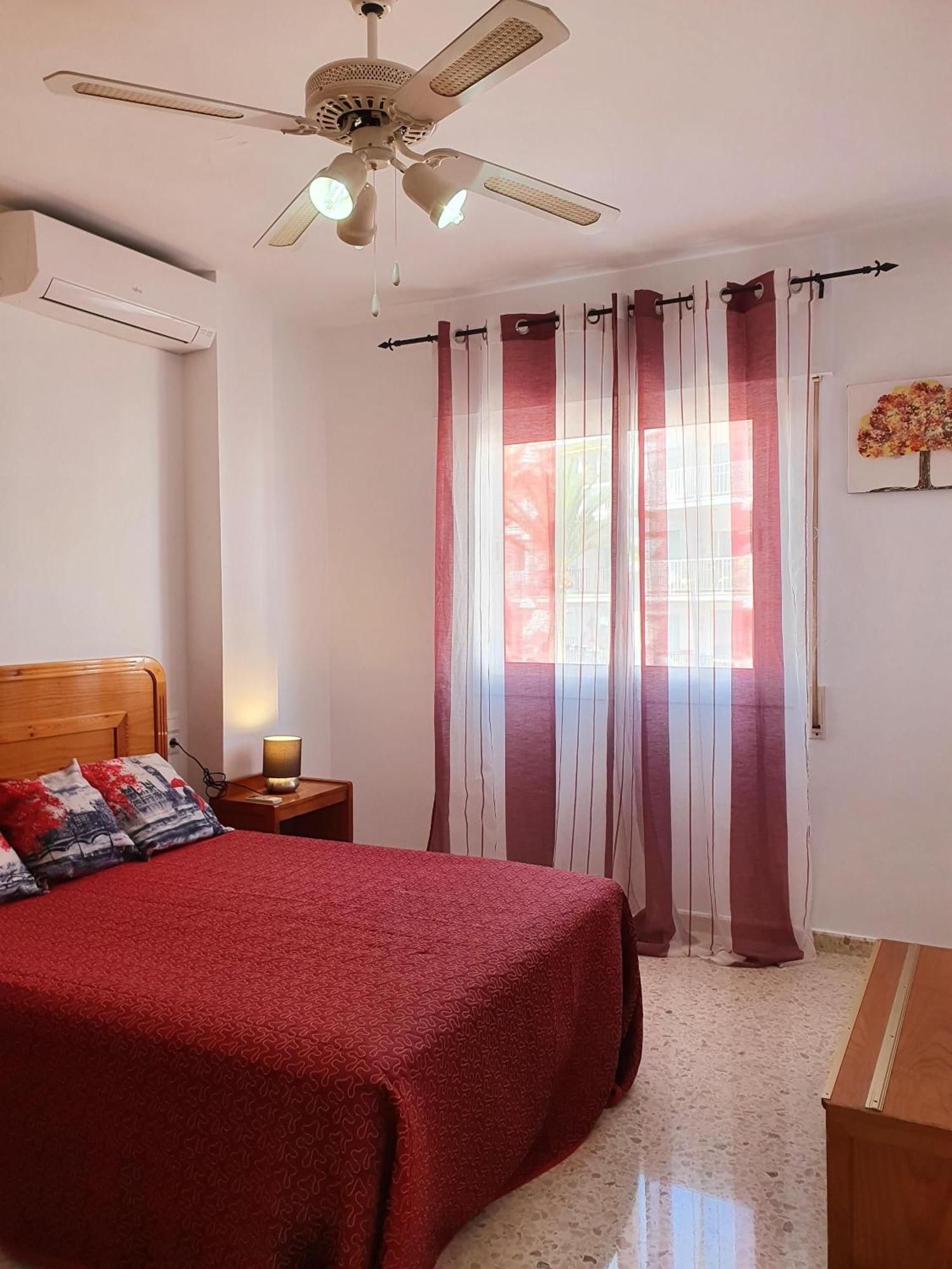 In Mit Terrasse Apartment Nerja