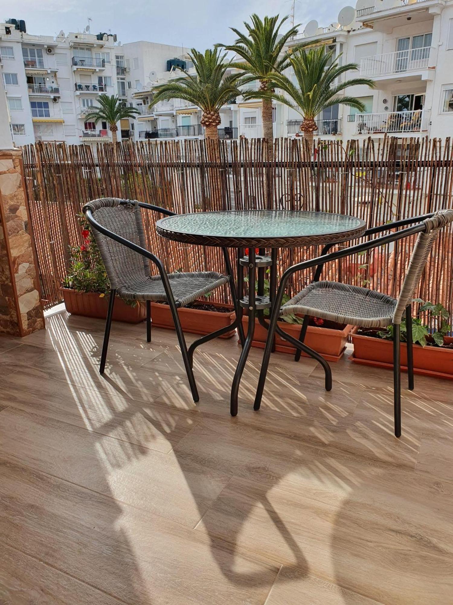 In Mit Terrasse Nerja