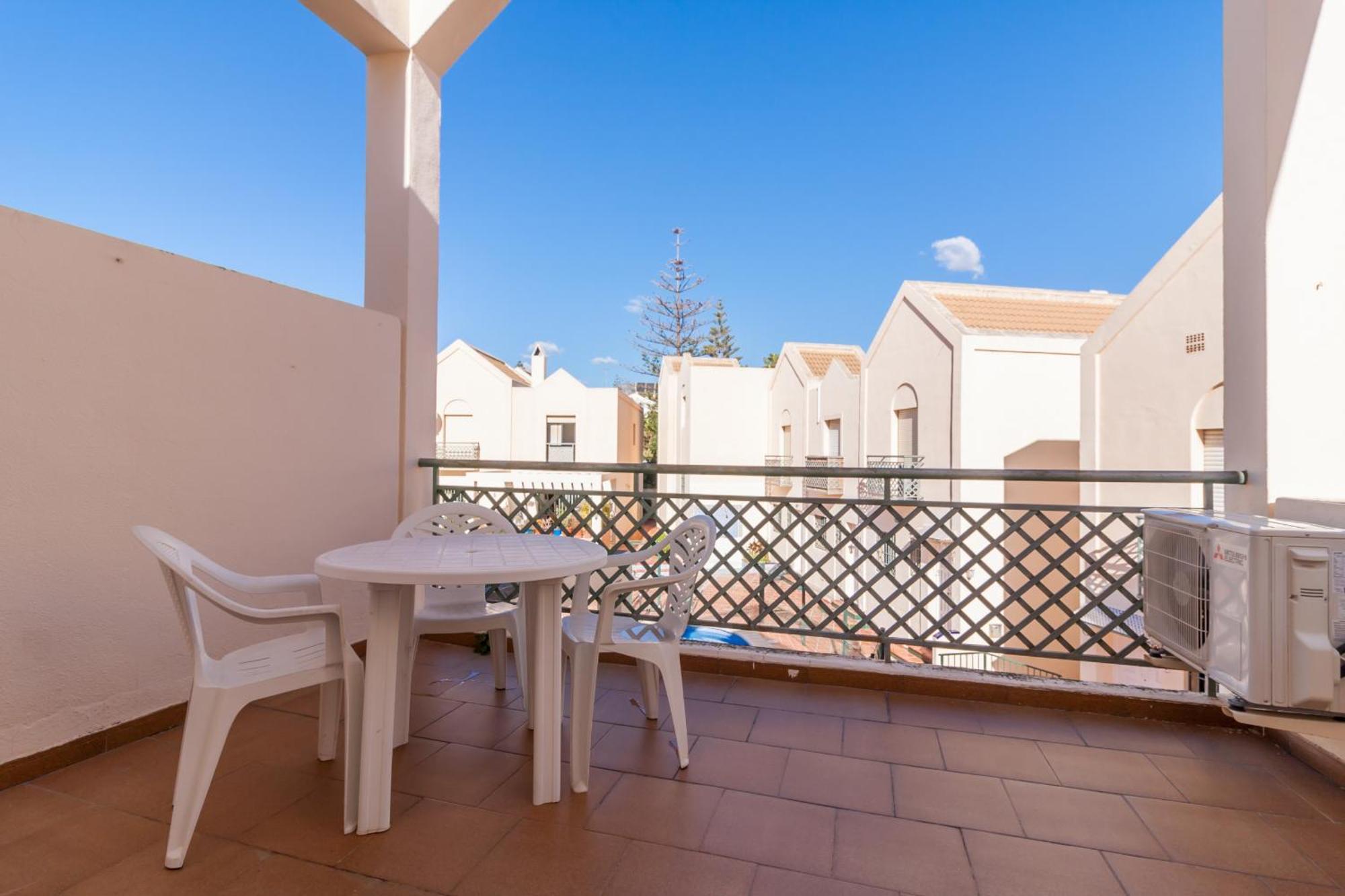 Vakantiehuis Canovas Nerja - Antali Villas Con Piscina En Zona Parador Nerja *