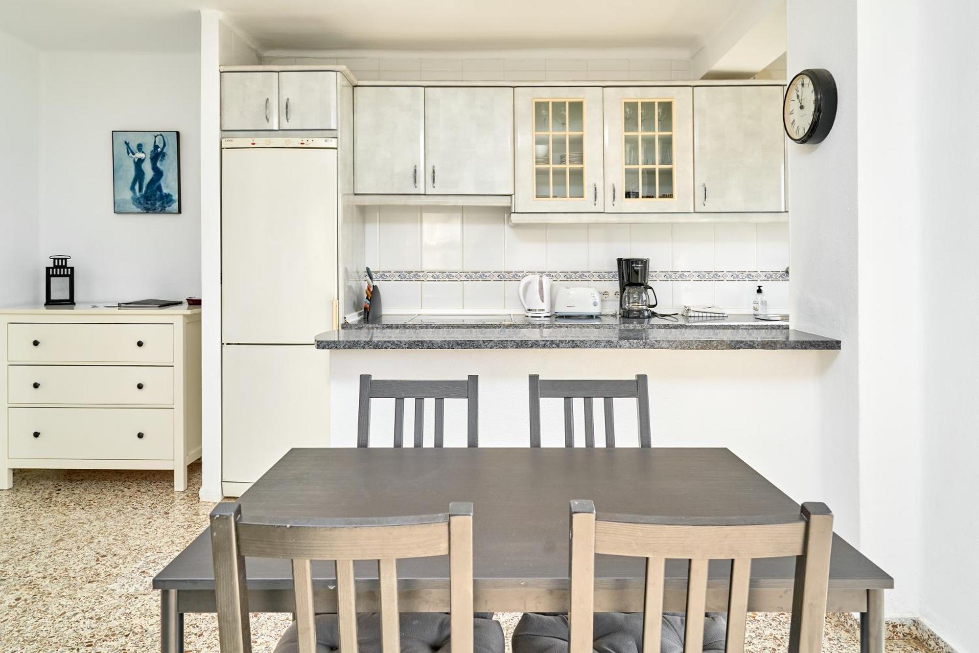 Bright And Spacious 2 Bed