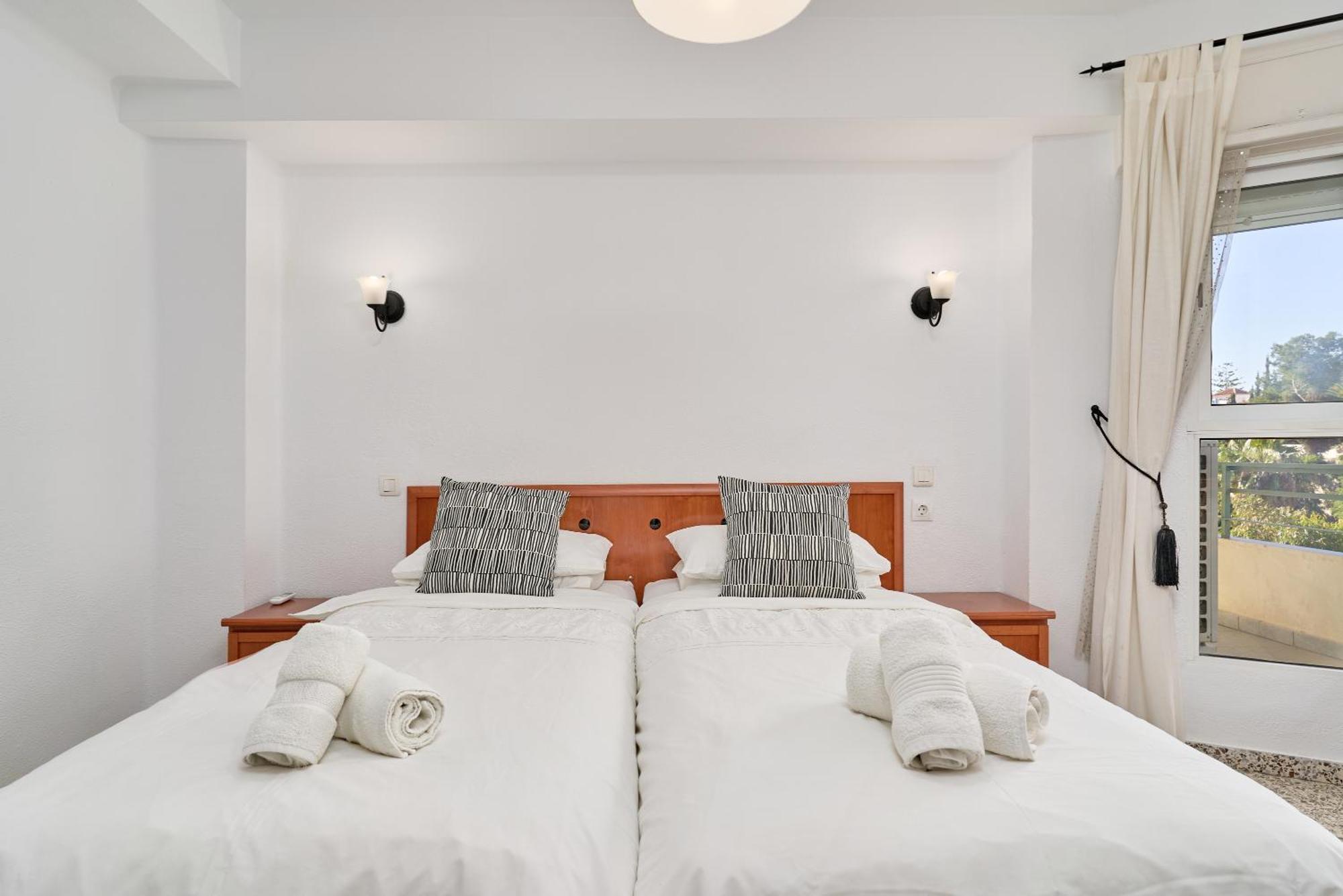 Bright And Spacious 2 Bed Appartement
