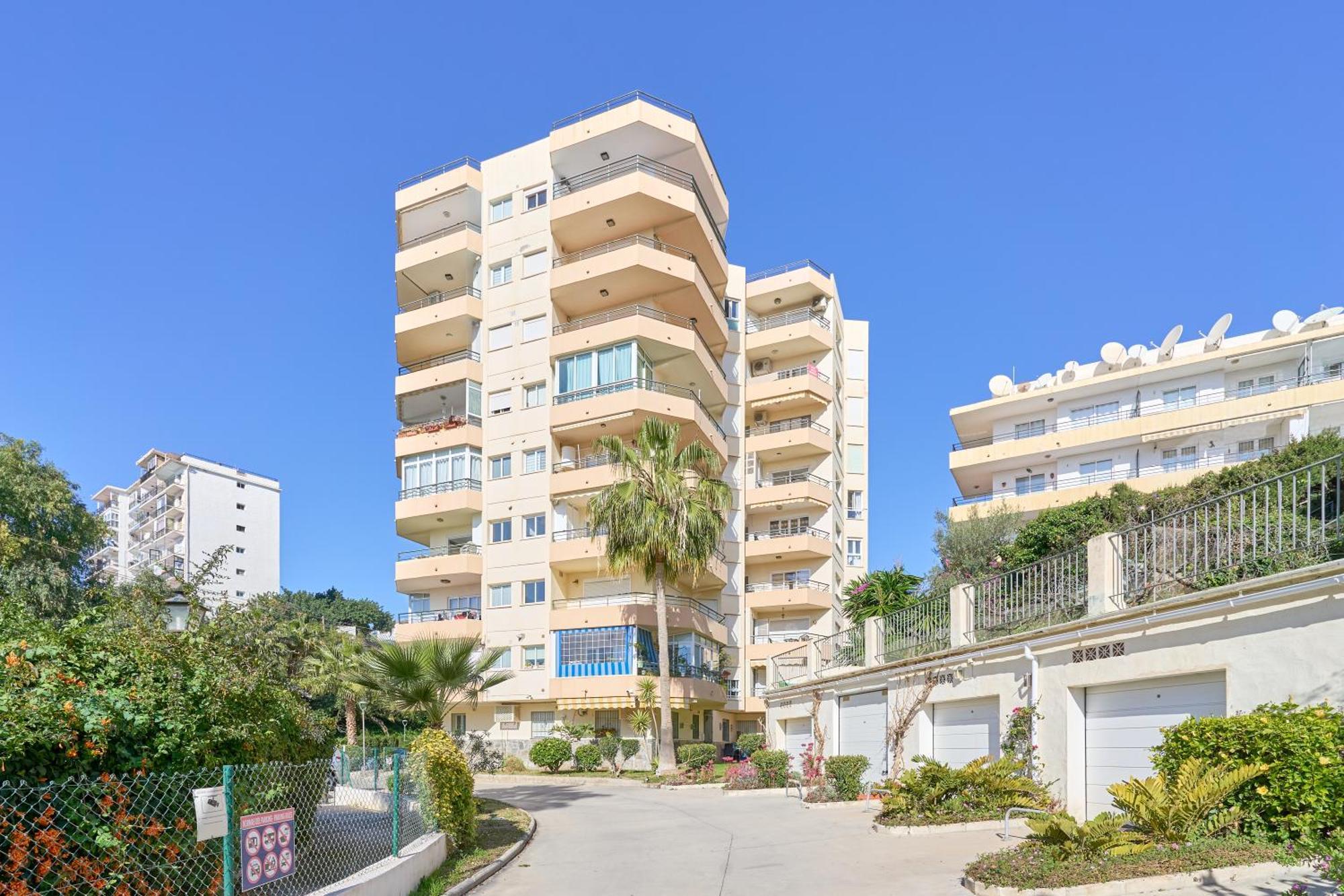Bright And Spacious 2 Bed Nerja