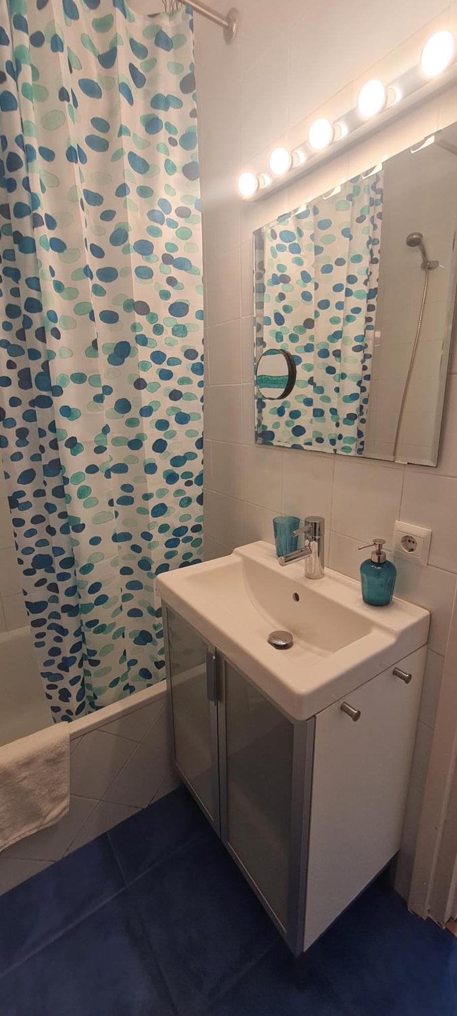 Azul
