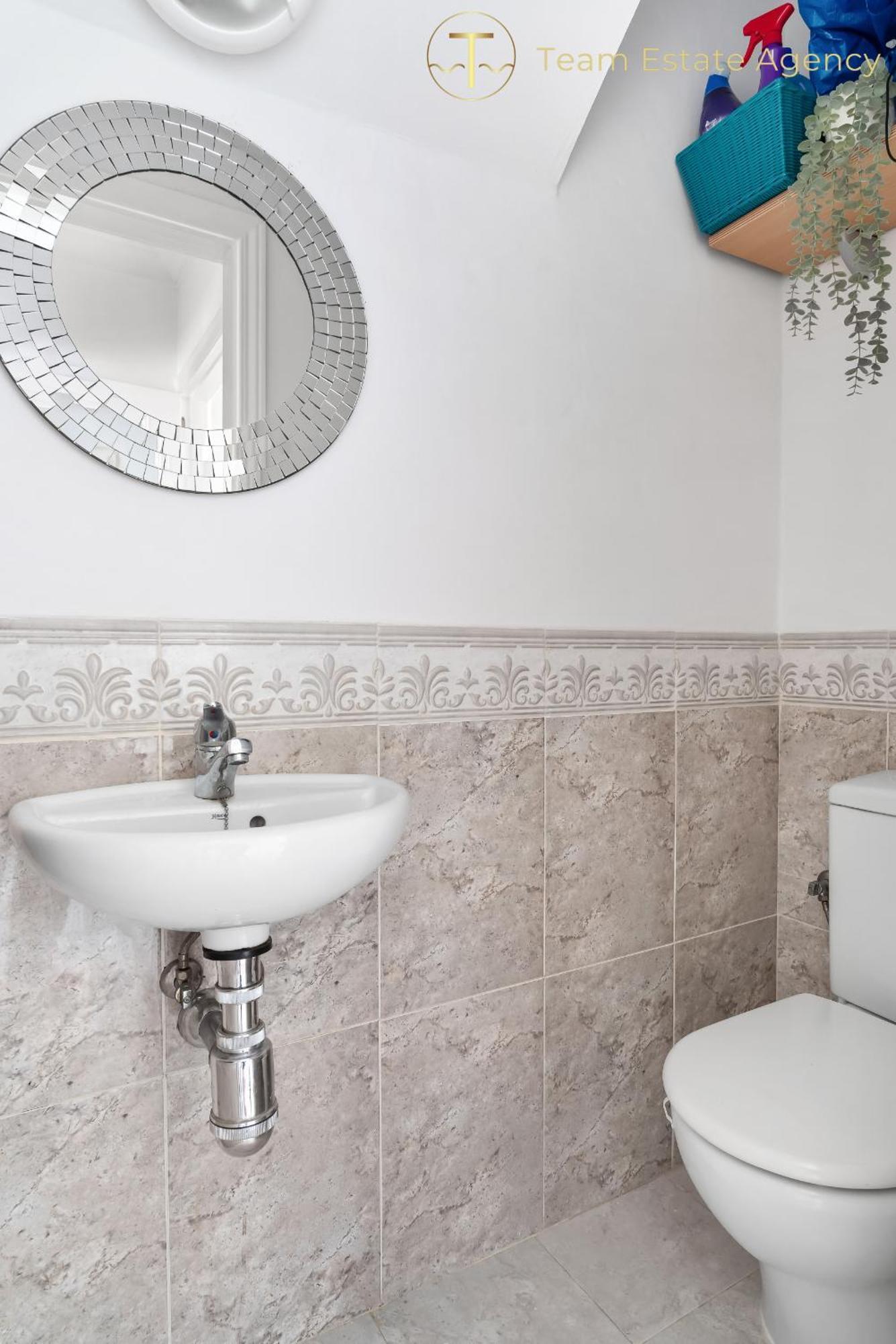 Chic Retreat With A Spacious Garden, Near Burriana Nerja