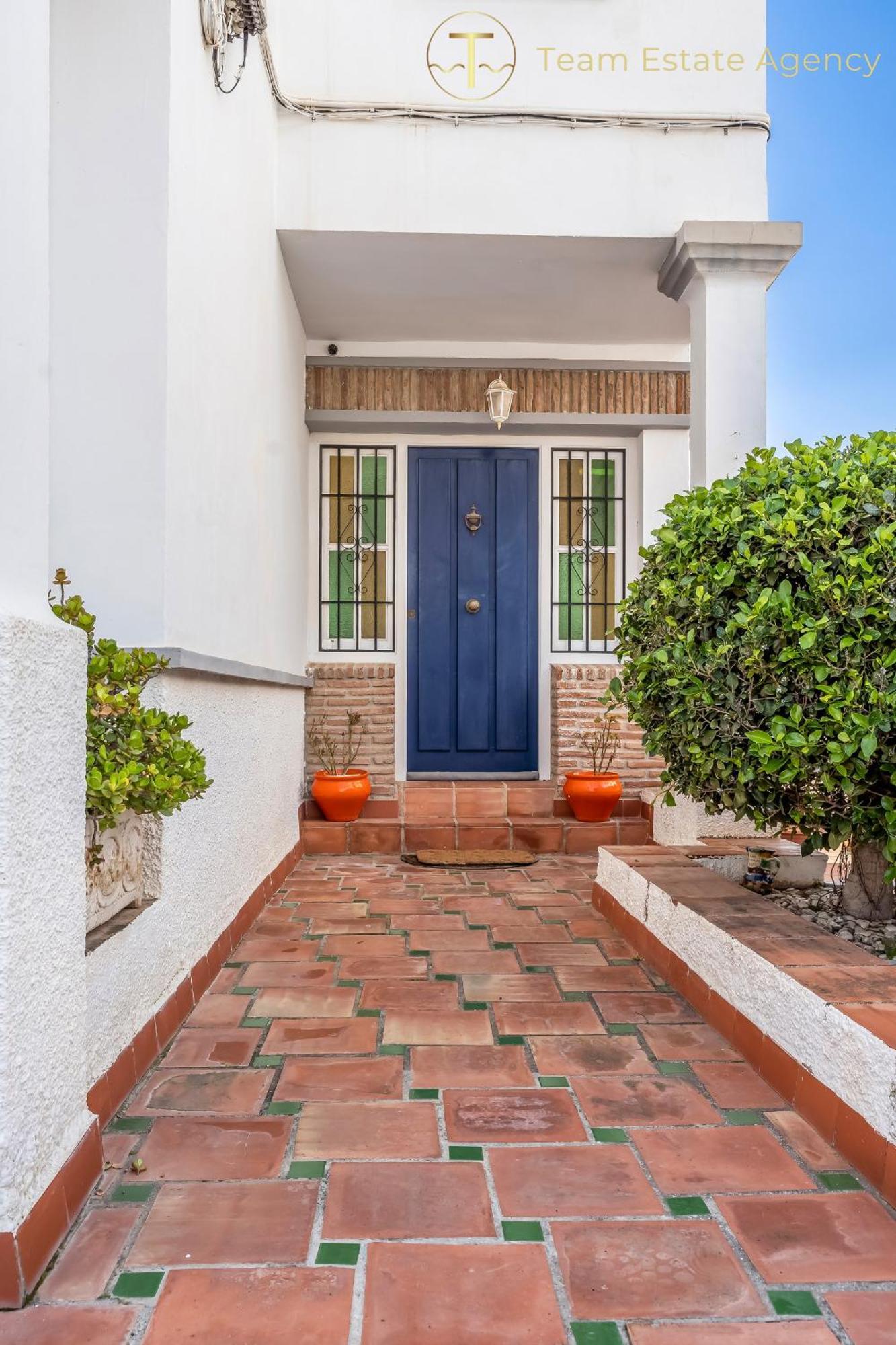 Chic Retreat With A Spacious Garden, Near Burriana