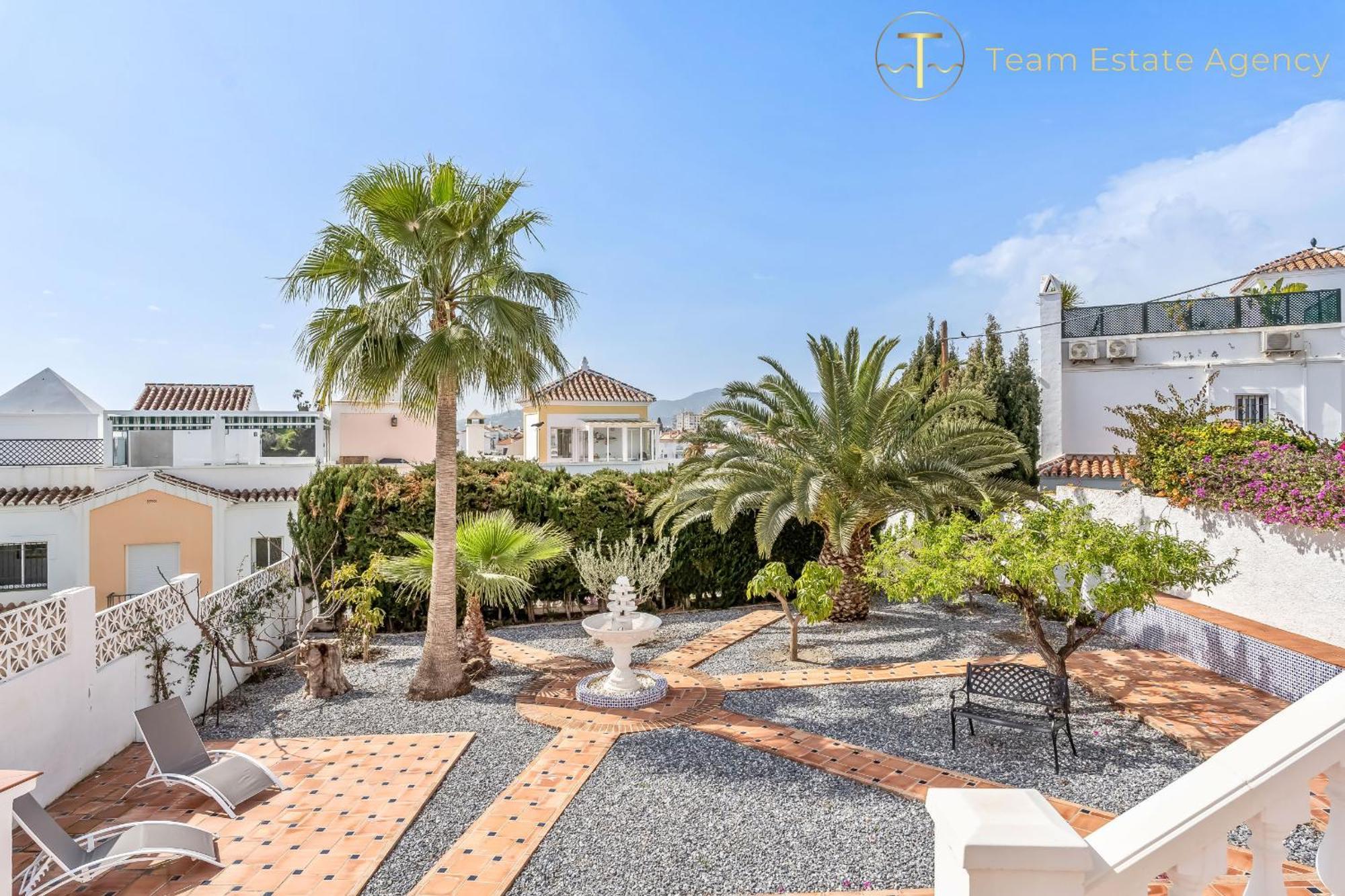 Chic Retreat With A Spacious Garden, Near Burriana