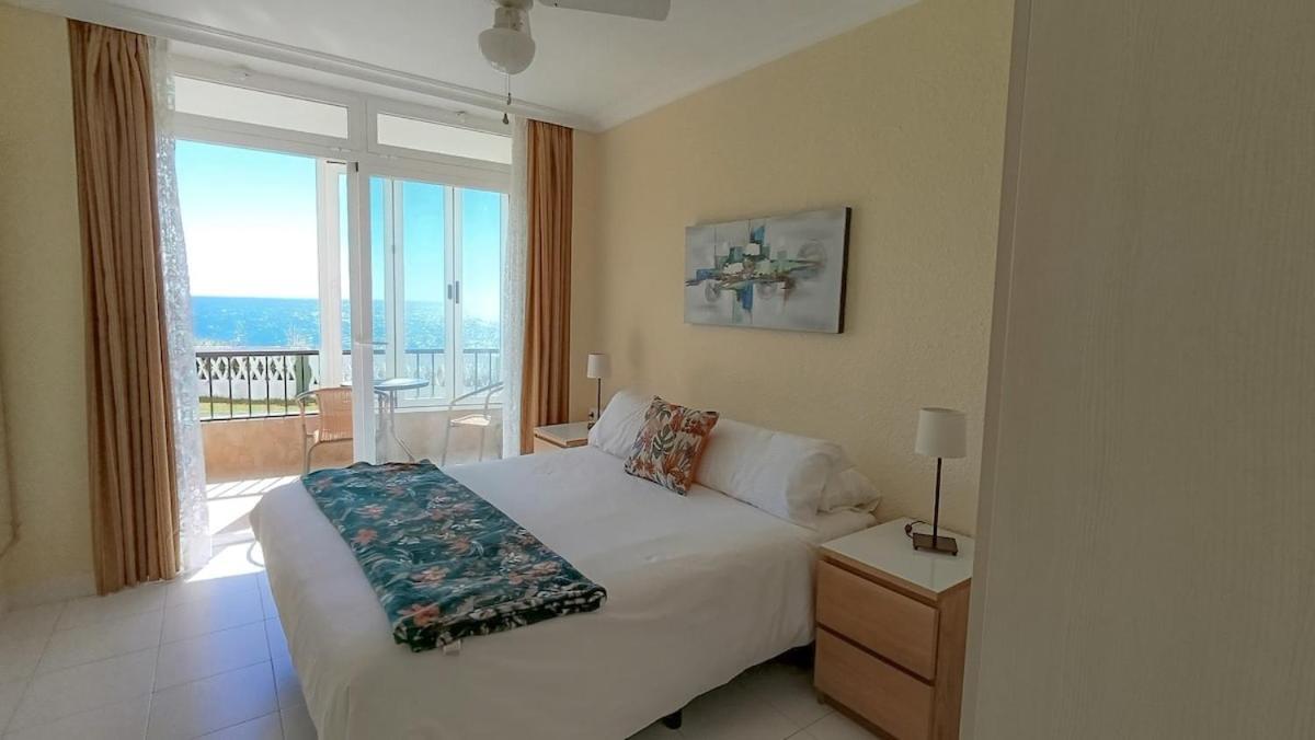 A2219 Sea Views Acapulco *