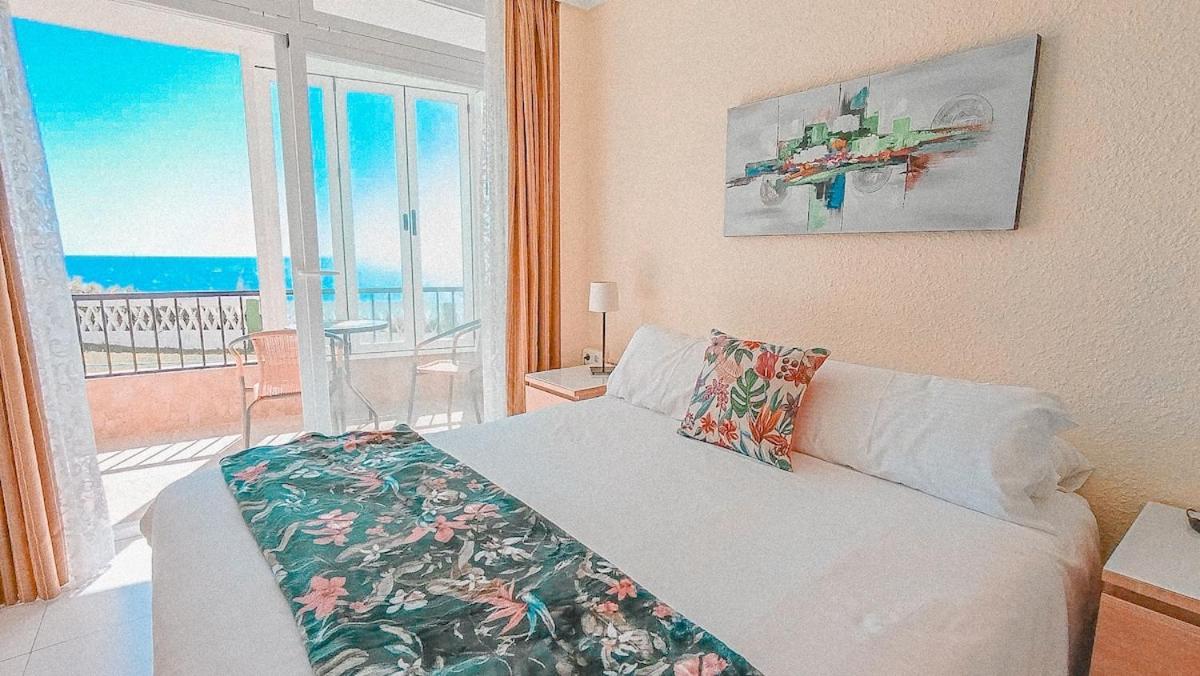 A2219 Sea Views Acapulco *