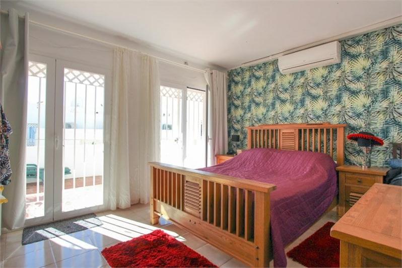 Amazing 3 Bedroom Townhouse With Sea View, Holiday home