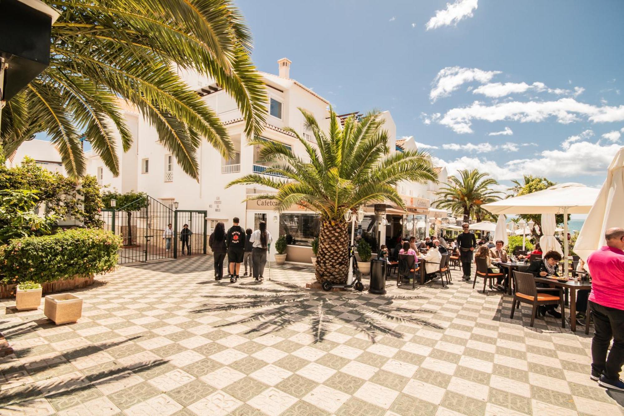 Fuentes De * Nerja