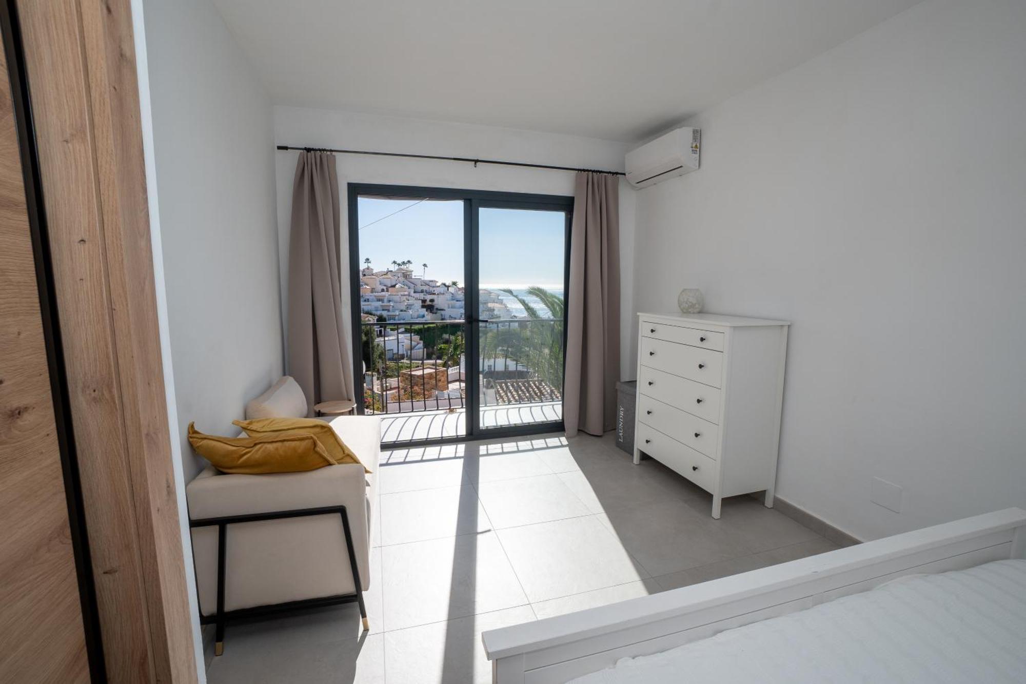 Almendros Nº5 Menyber Nerja