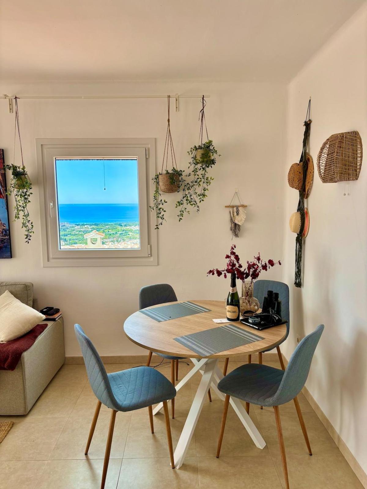 Casa Paz - 2 Bed 1 Bath Terrace Views