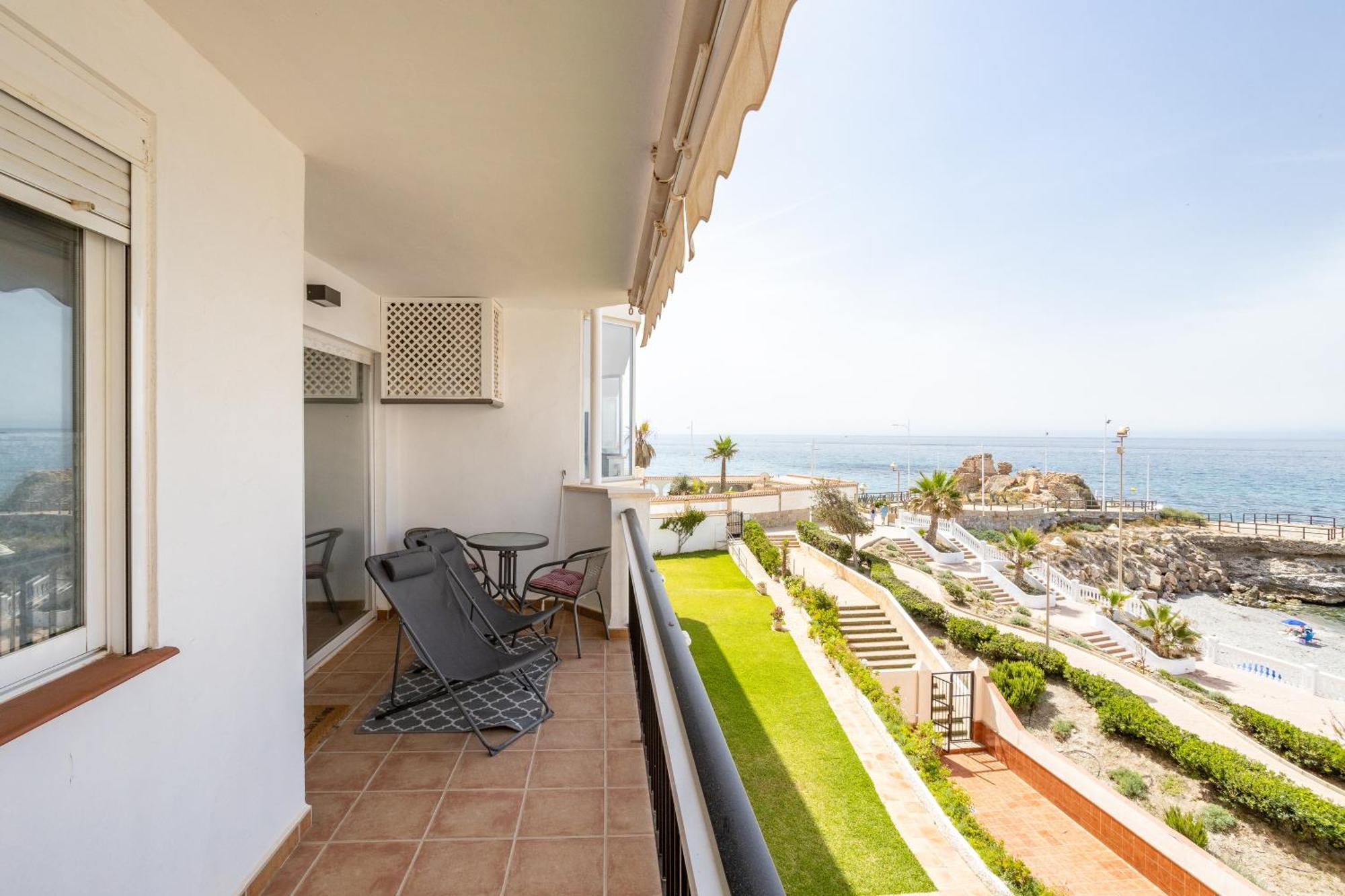 Apartment Stylish With Sea View Nerja