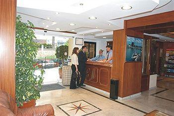 Mediterraneo Apts Apartment Nerja