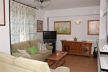Mediterraneo Apts Apartment *