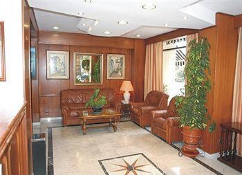 Mediterraneo Apts *