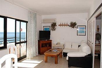 Mediterraneo Apts Apartment *