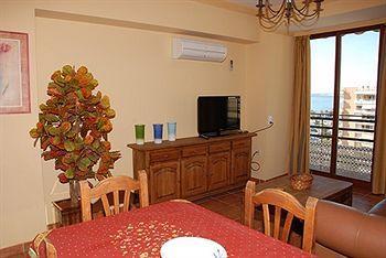Mediterraneo Apts Apartment