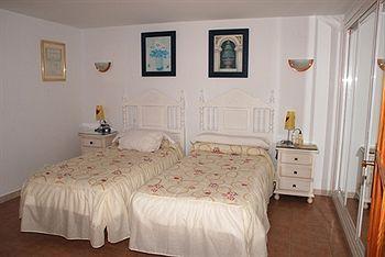 Mediterraneo Apts * Nerja