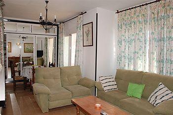 Mediterraneo Apts *