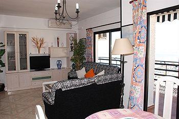 Mediterraneo Apts Apartment Nerja