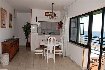 Mediterraneo Apts Apartment