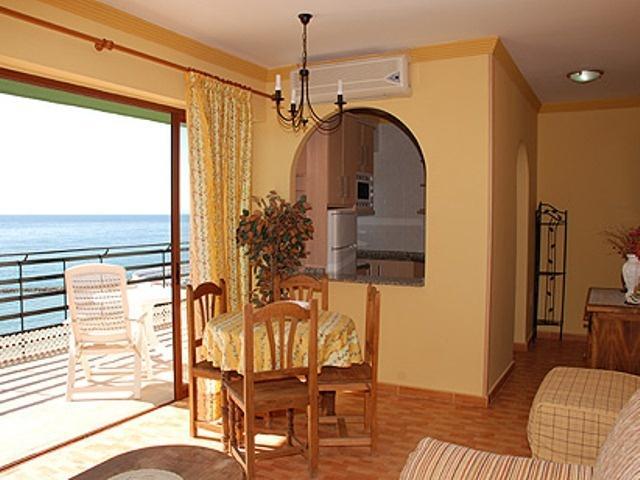 Mediterraneo Apts *