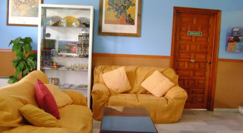 Mediterraneo Apts * Nerja