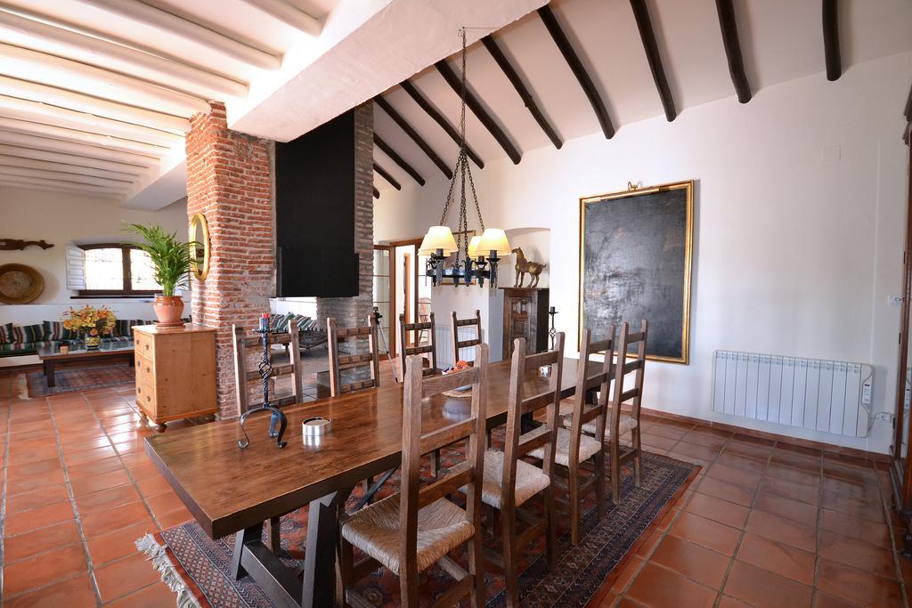 Molino Casanova Menyber Villa *