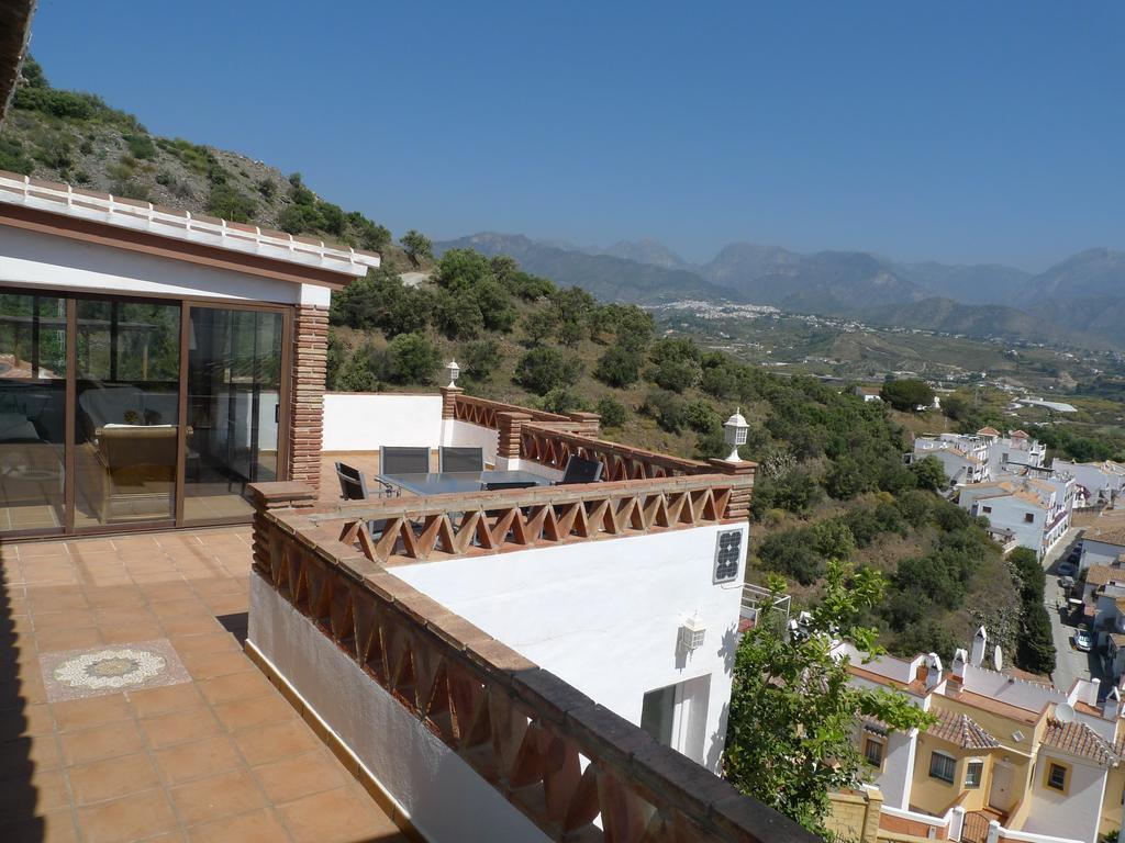 Balcon De Punta Lara Nerja