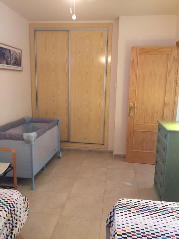 - Casa De Familia