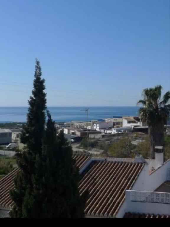 - Casa De Familia Nerja