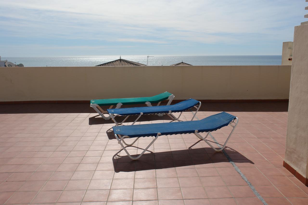 Carabeo 2000 3.3 Apartment *