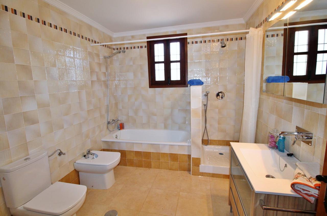 Villa El Crucero With Pool And Jacuzzi Spainsunrentals 1035