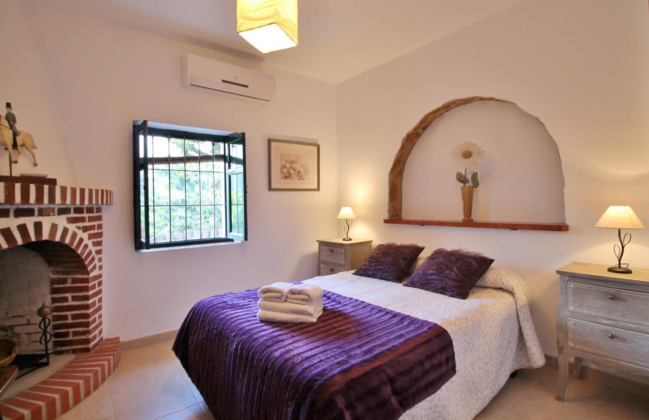 Villa El Crucero With Pool And Jacuzzi Spainsunrentals 1035 Nerja