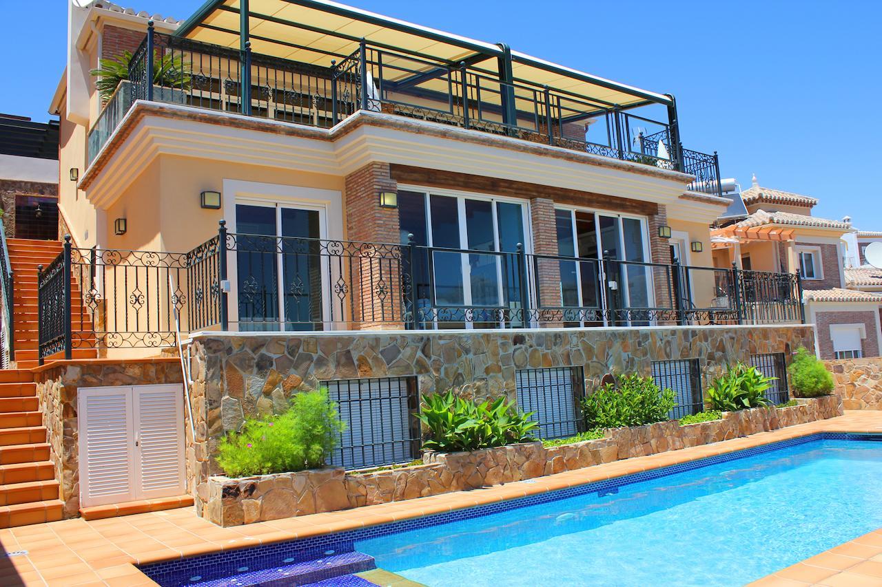 Vista Lara Villa