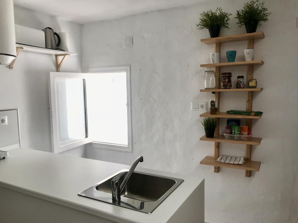 Easy House *