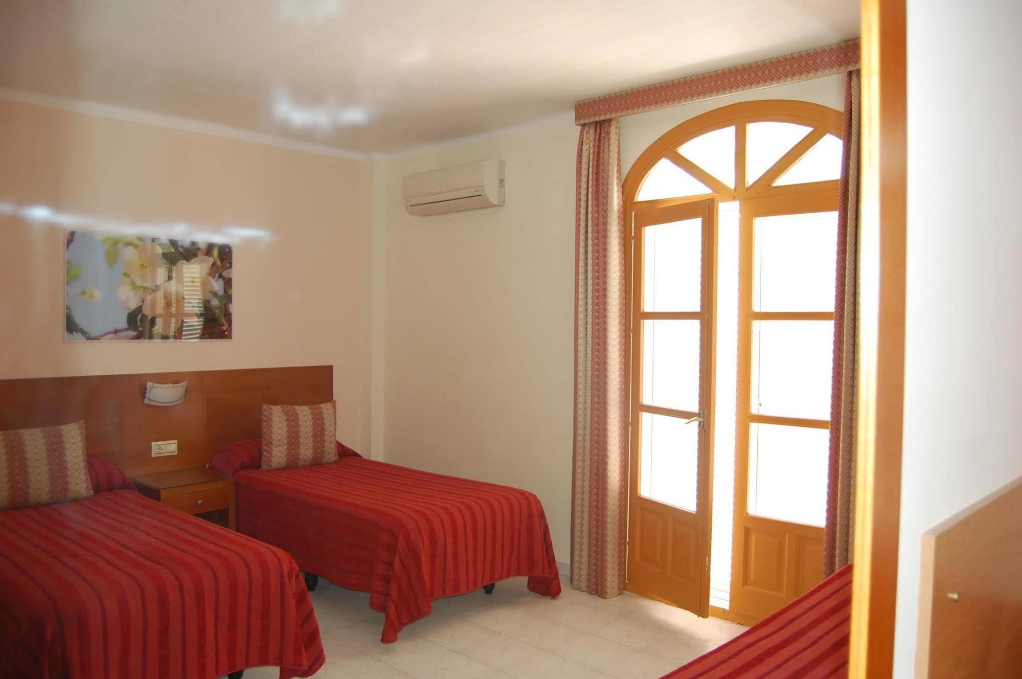 Hotel Marazul 2*